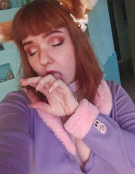 Lilslvkitten nude actress images