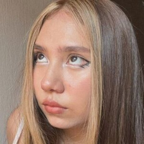 Jennn7w7 sexy actress img