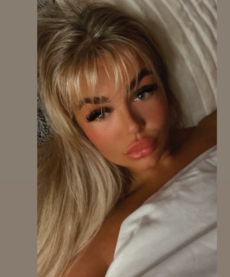 lesbian pussy onlyfans perfect picture