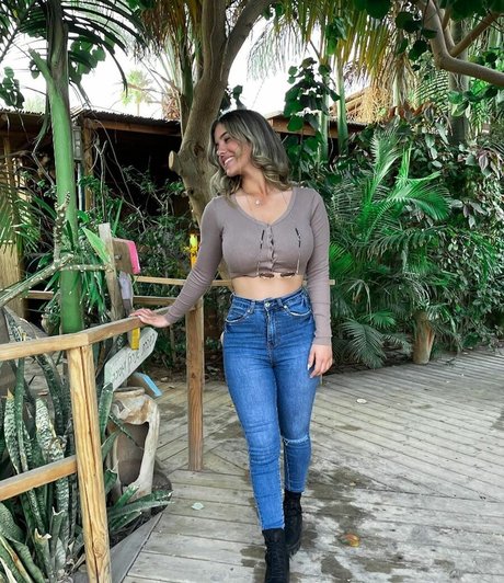 Eden Nimni star pornographic images