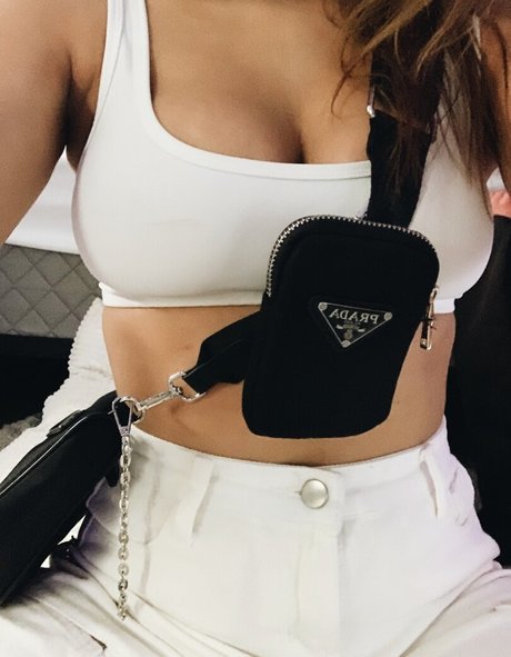 tattooed shemale onlyfans xxx pic