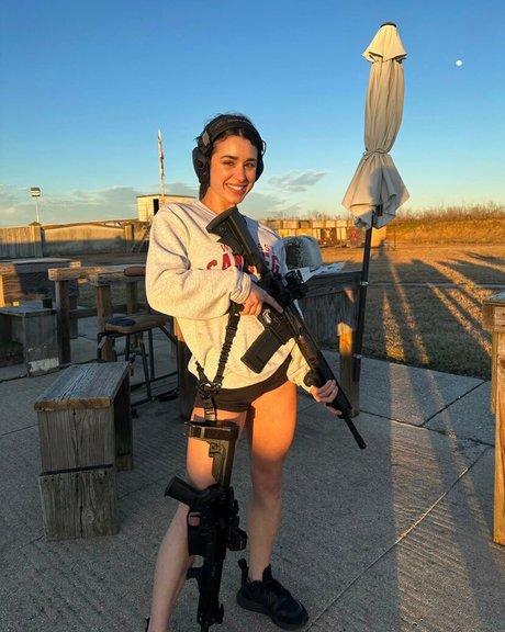 Sarah Ackman hd pornstar img