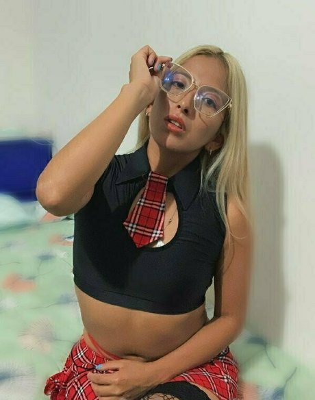 filomenna high quality actress gallery