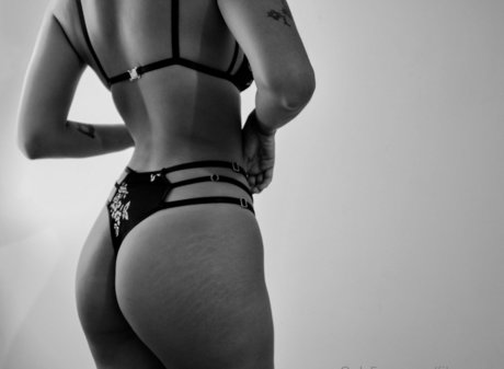 filomenna beautiful model img