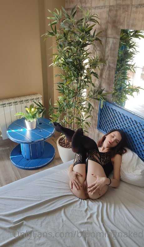 bloomingnaked nude pornstar pic