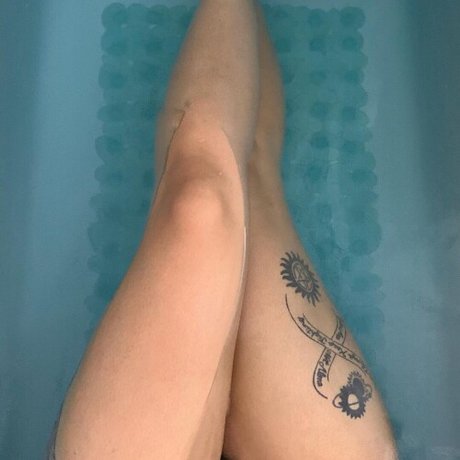 Zanderis Cosplay model xxx pictures