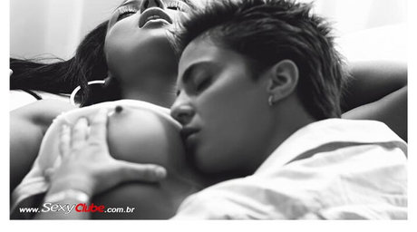 Julia Paes xxx model gallery