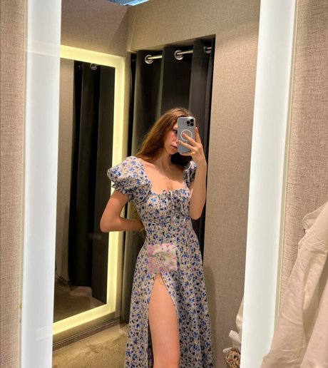 Mettaass star art galleries