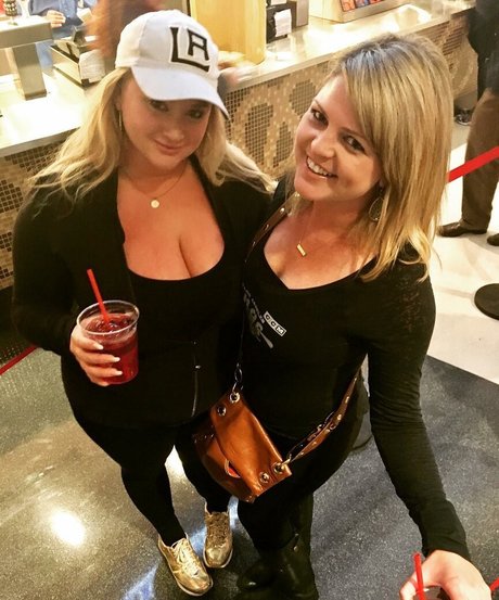 BlondiePomie star perfect img