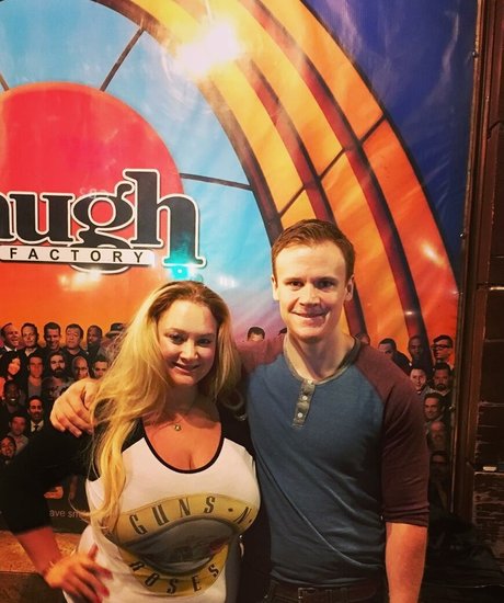 BlondiePomie pretty actress pic