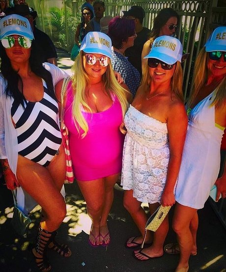 BlondiePomie pornographic model image