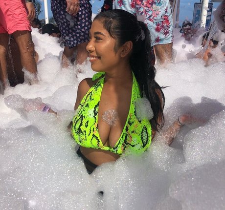 big tits teen onlyfans xxx pic