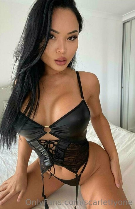 scarletlyone Quick photo