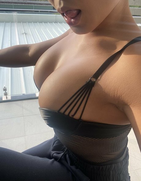 scarletlyone pornstar nice pictures