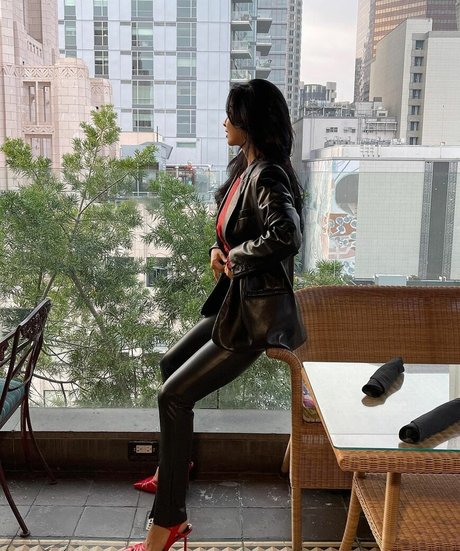 big tits curvy onlyfans hot sexy photos