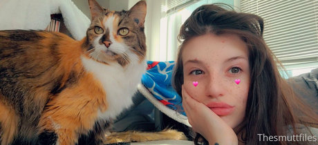 snoot model adult picture