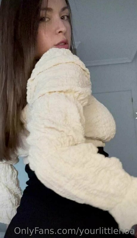 yourlittlenoa exclusive actress photos