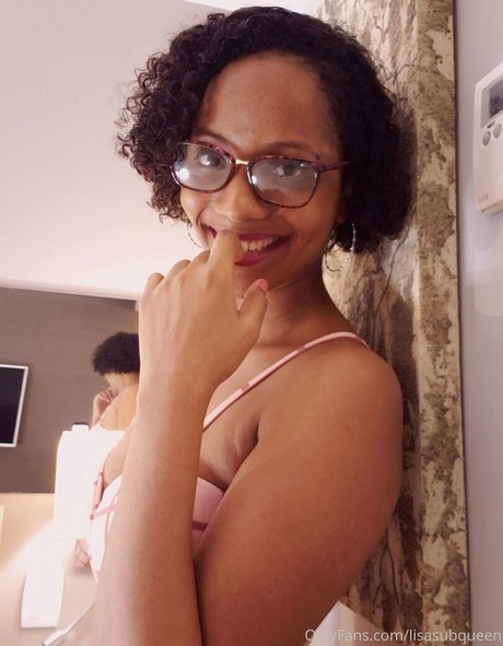 lisasubqueen adult star image