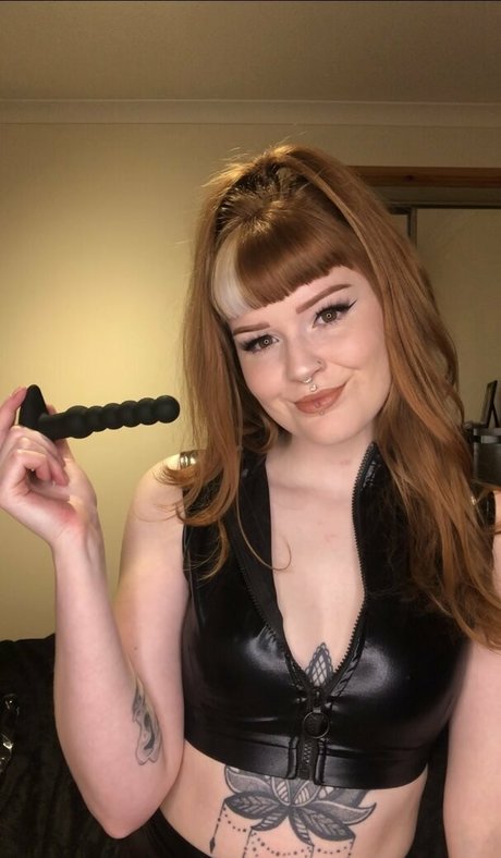 famous nude onlyfans free img