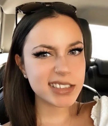 Willow Jade pornstar nice galleries