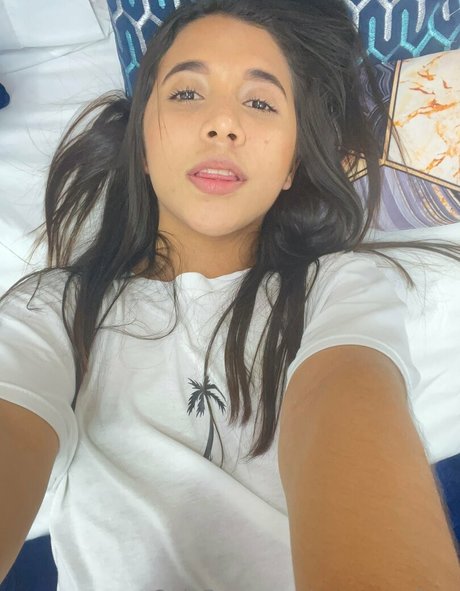 annaxbae high quality model gallery