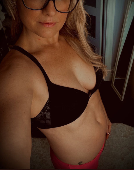 cdn hotwife foxygin nude star images