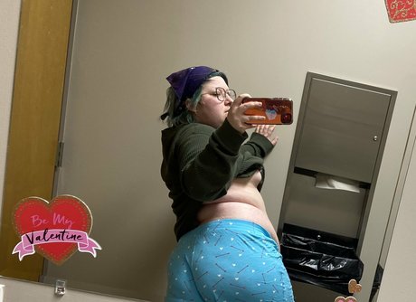 fatjuicypeach pornstar image