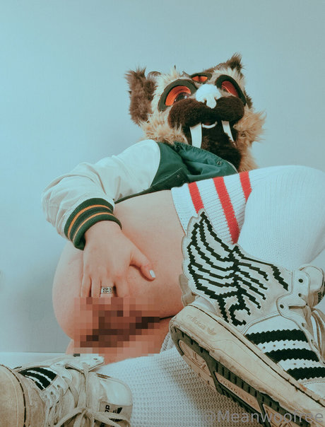 meanwoofree pretty actress photos