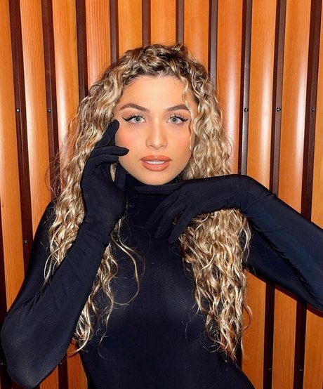 anal masturbation onlyfans art xxx photos