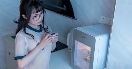 big tits nerd onlyfans adult images