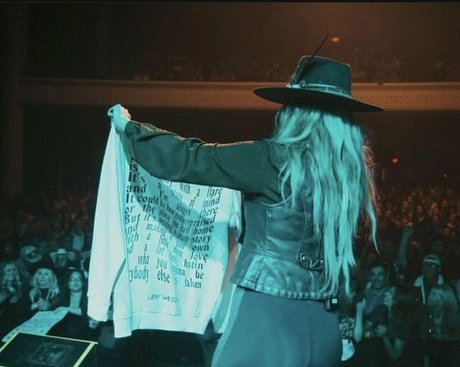 Lainey Wilson pornstar pretty archive