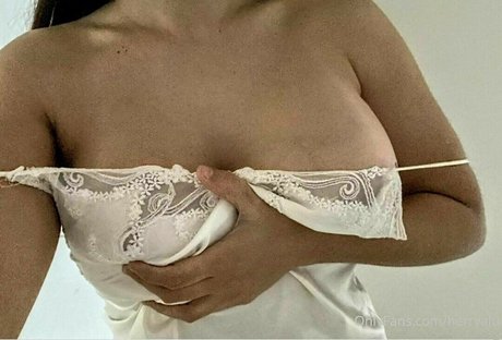 Valu Herrera model perfect gallery