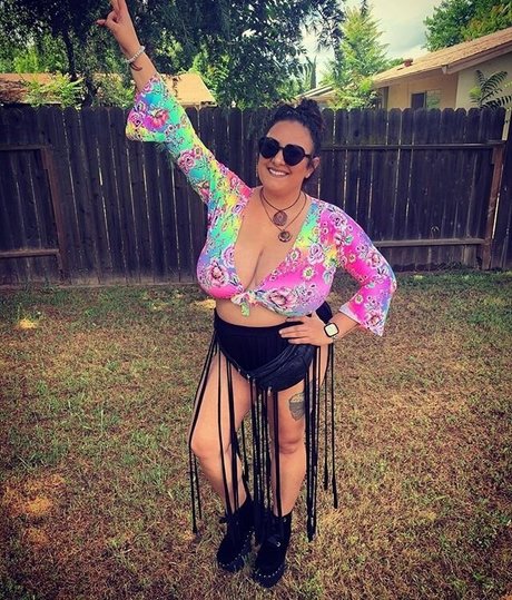 pregnant ebony onlyfans free photos