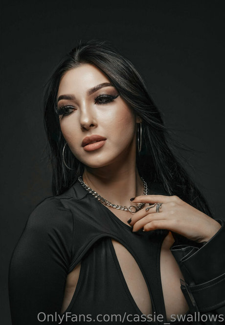 cassie swallows Quick photo