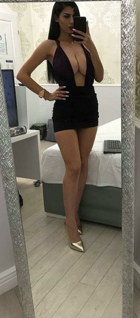 BelovedKhlloe pornstar top picture