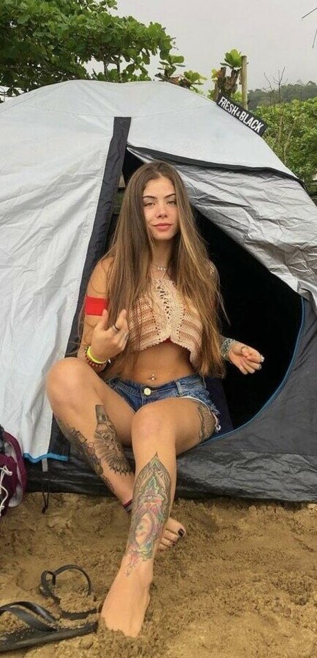 Thayna Lopes hot model picture