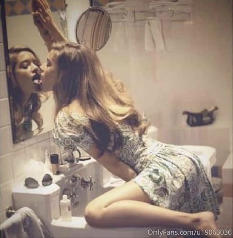 deonshea love best actress photo