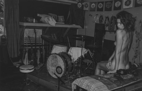 Abbey Lee Kershaw hd actress img