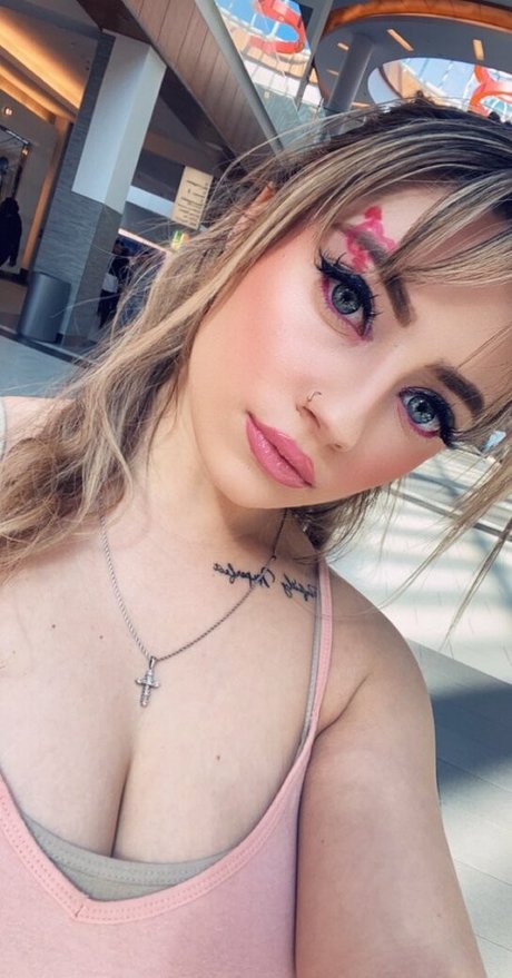 Ali Cortese model beautiful images