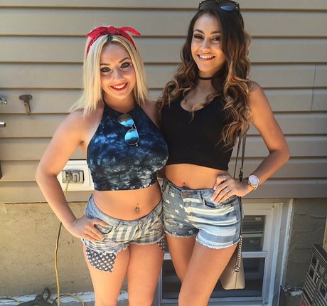 Ali Cortese art model pictures