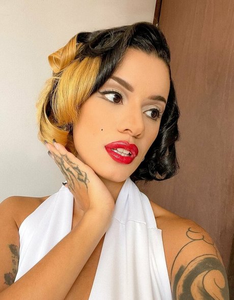 tiktok stars onlyfans free nude galleries