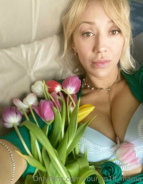 your m1lf mama Quick photo