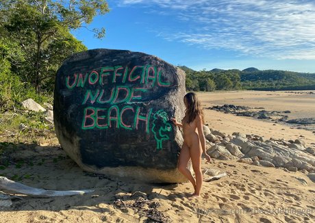 thenudeblogger pretty star gallery