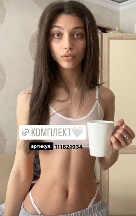 elf__ia model beautiful images