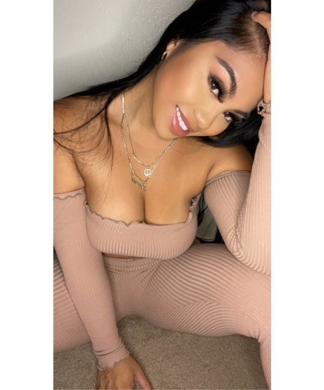 aimeebabeeey model nude images