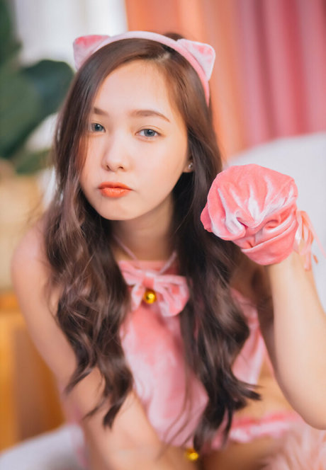 Nachpatcharawee Arjsalee sex actress gallery