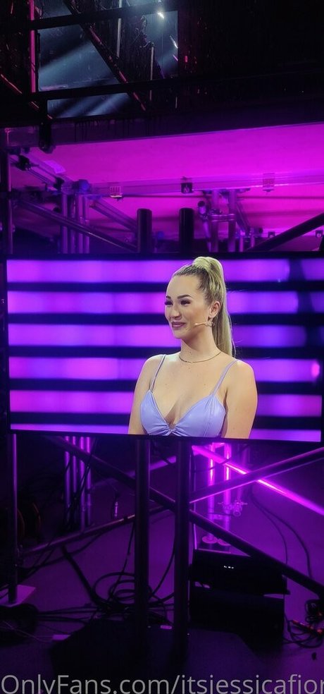 onlyjennesse star xxx pictures