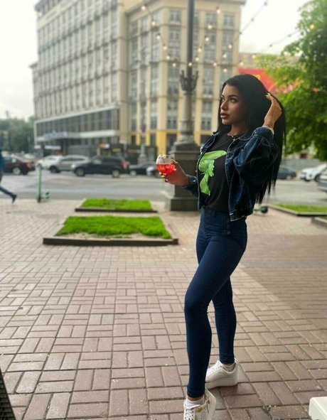 barbie33 beautiful actress pictures