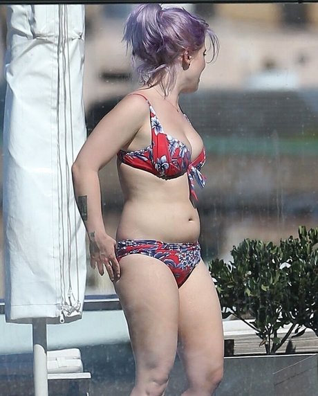 Kelly Osbourne star sexy photo