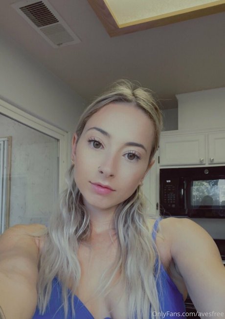 Avesfree nudes actress img